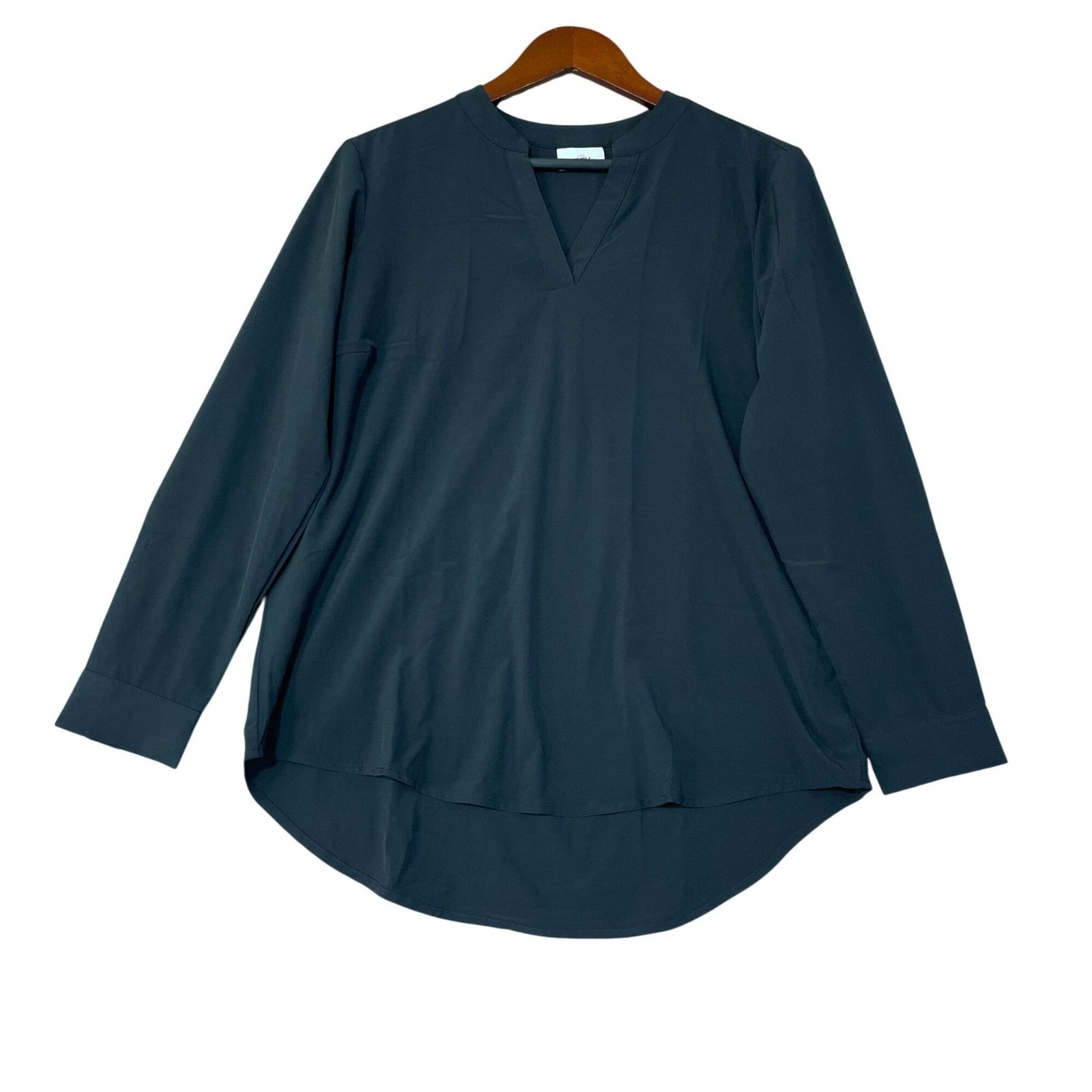 NWT Rev Women’s M Black Long Sleeve Split Neck Blouse Shirt Top Polyester C1050