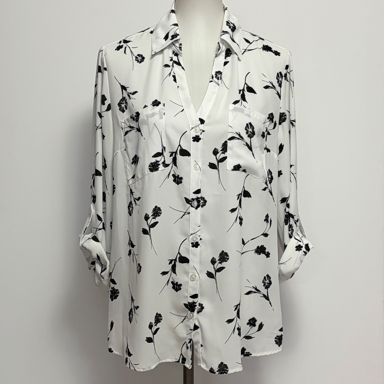 Fortune + Ivy Blouse XL White Black Floral Roll-Tab Sleeve Button Down Workwear