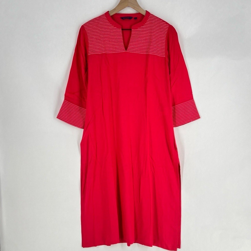 SRISHTI Lightweight Pink Striped Embroidered Neckline Split Neck Longline Tunic