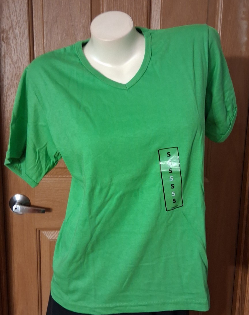 Basic Editions Green Tee V-Neck Short Sleeves Misses Size S
