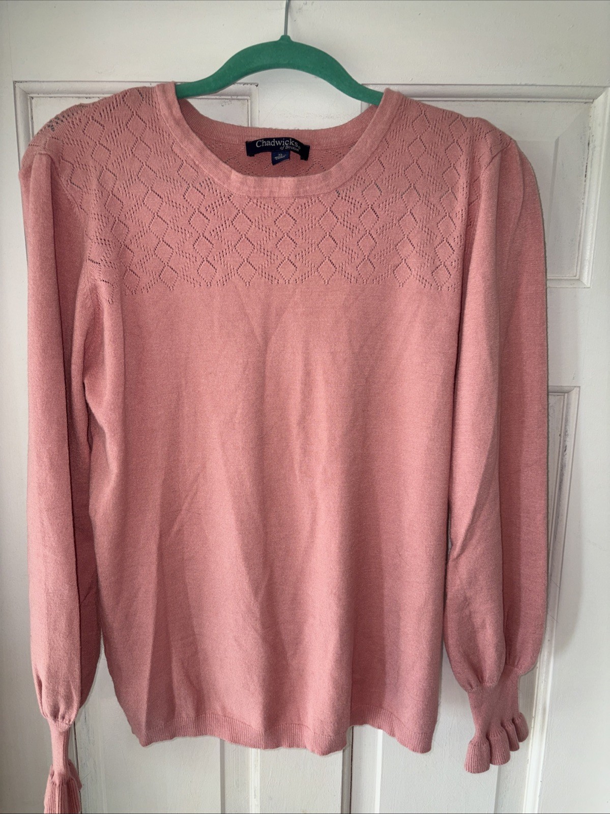 Chadwicks of Boston, Peach Colored, Ruffle Sleeve, Pull Over Woman’s Shirt, XL