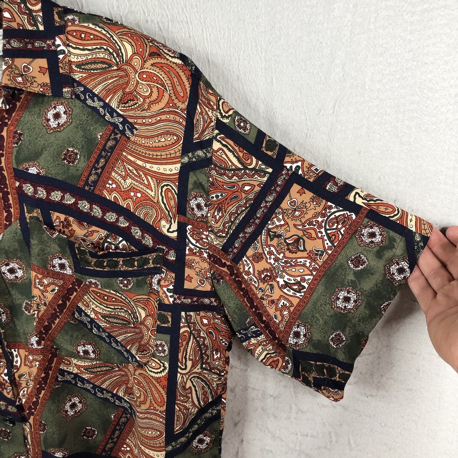 Abstract Top Women M Multi Color Paisley Artsy Rayon Retro Mod Groovy