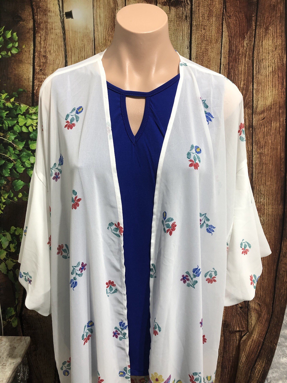 NWT! Cato Open Front Floral Chiffon Cardigan Size Large G-2