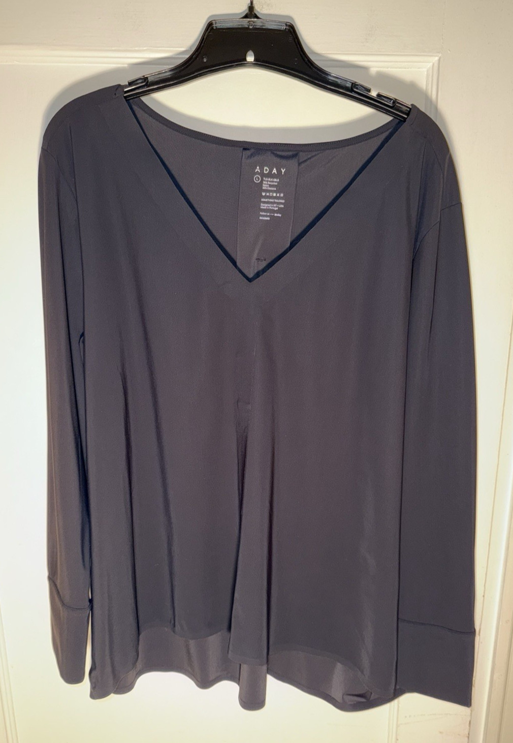 ADAY SOMETHING TAILORED BLACK SHIRT EUC $165 RETAIL. Size L. d980