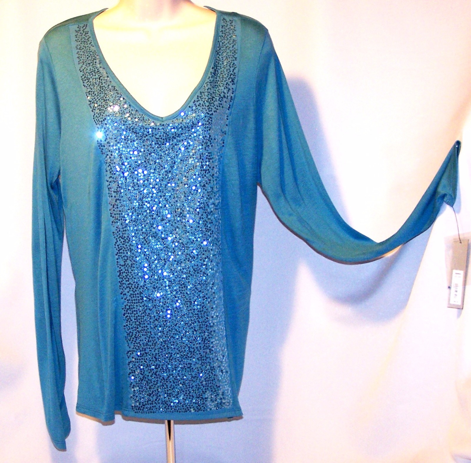 NEW $40 Tag APT 9. Storm Blue LARGE Knit Woven SEQUIN Front TEE Top Long Sleeve