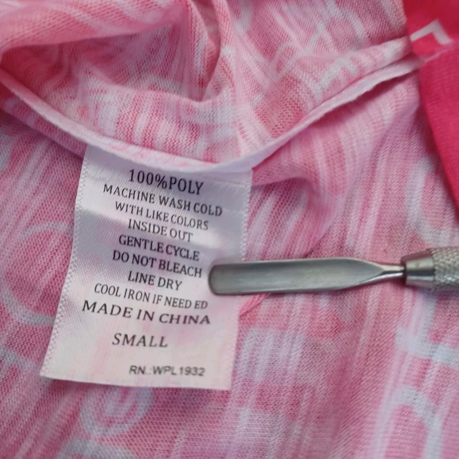 Sweet Gisele Shirt Small Womens Pink New York All Over Print Embellished Top