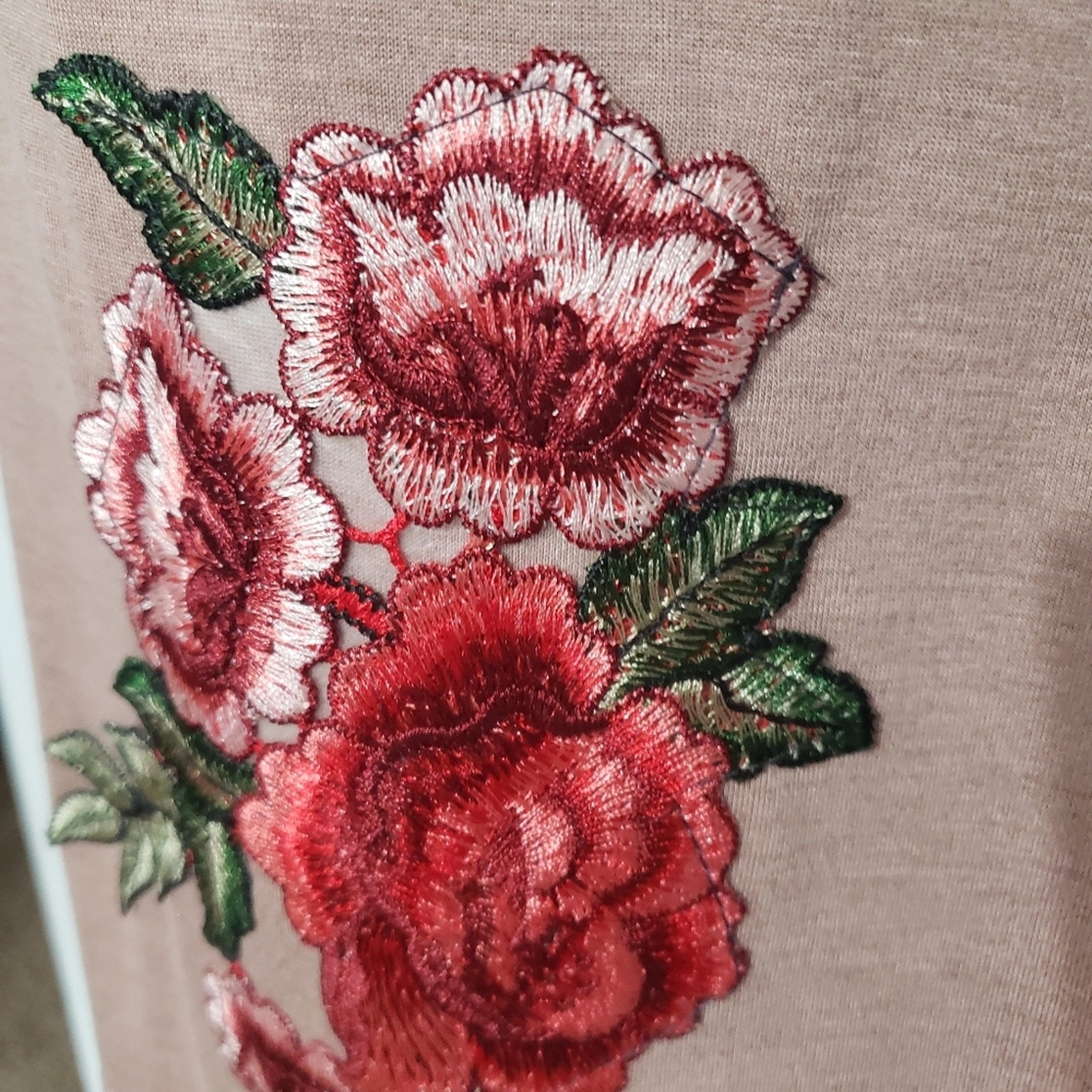 Embroidered Floral V Neck Short Sleeve Layered High Low Tunic Top Scoop Neck
