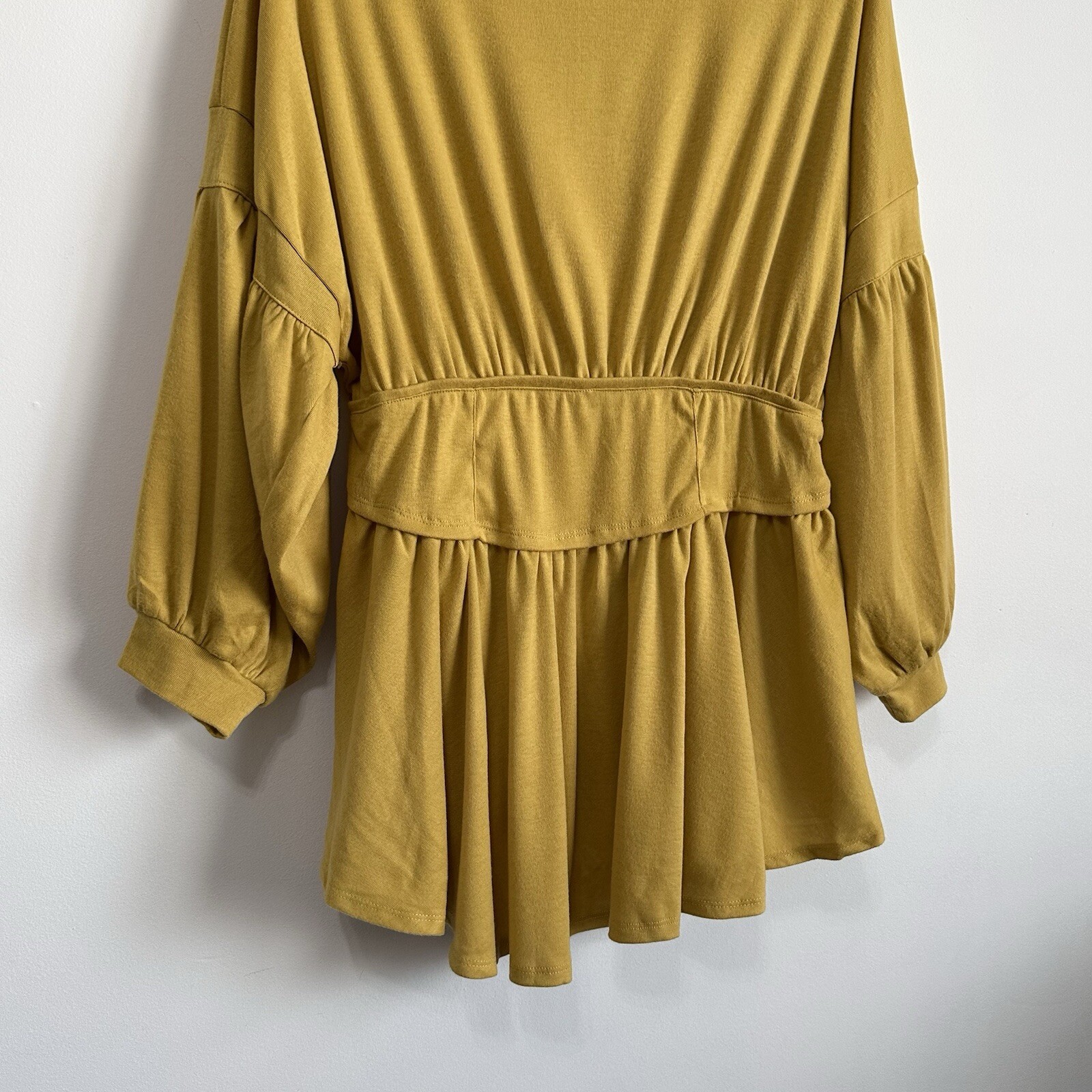 Entro Sweatshirt Top M Mustard Yellow Pullover Balloon Sleeve Trendy Boho NEW