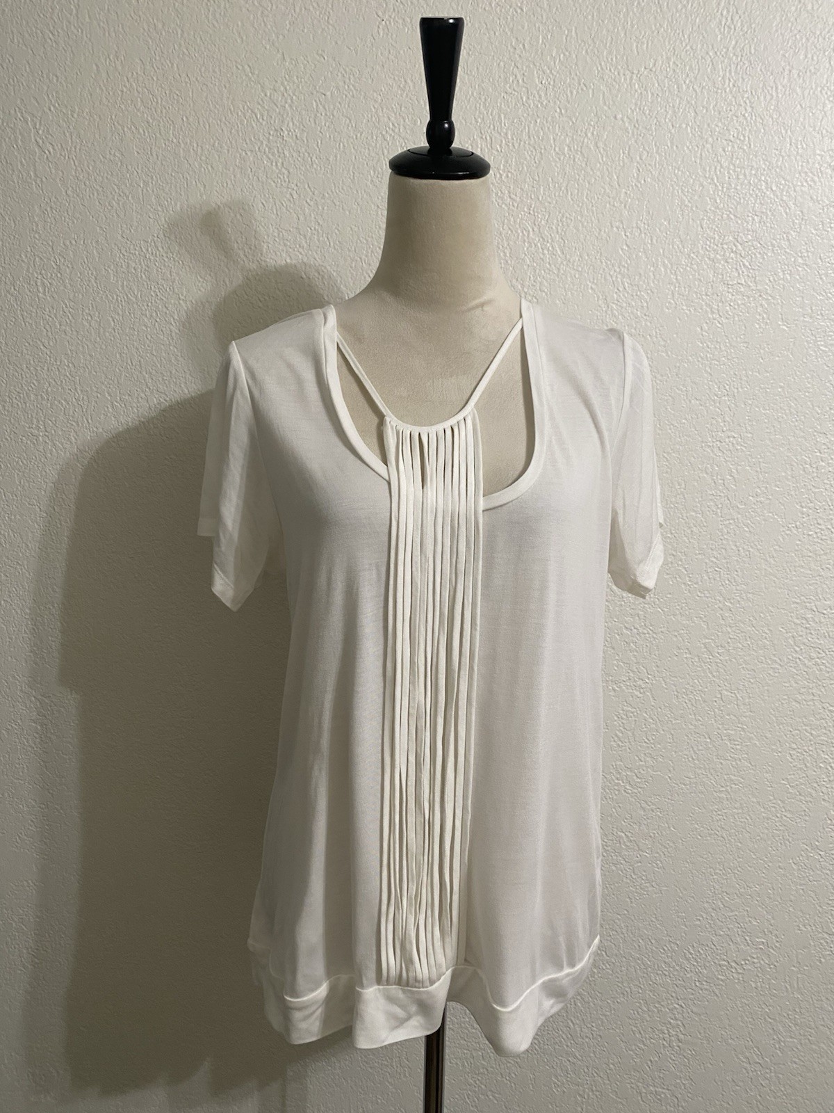 NWT Halston Heritage Top. Off White. Size L