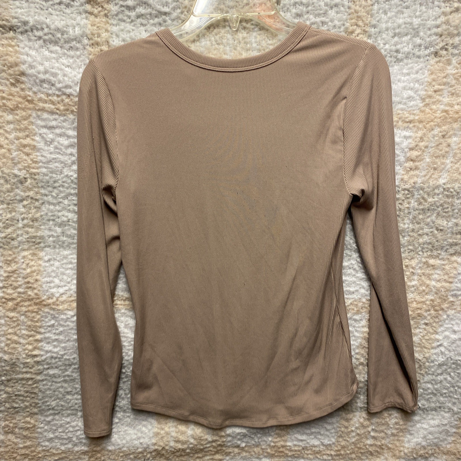 NO BOUNDARIES Women’s Beige Long Sleeve Stretch CREW RIB TEE Shirt L (11-13)