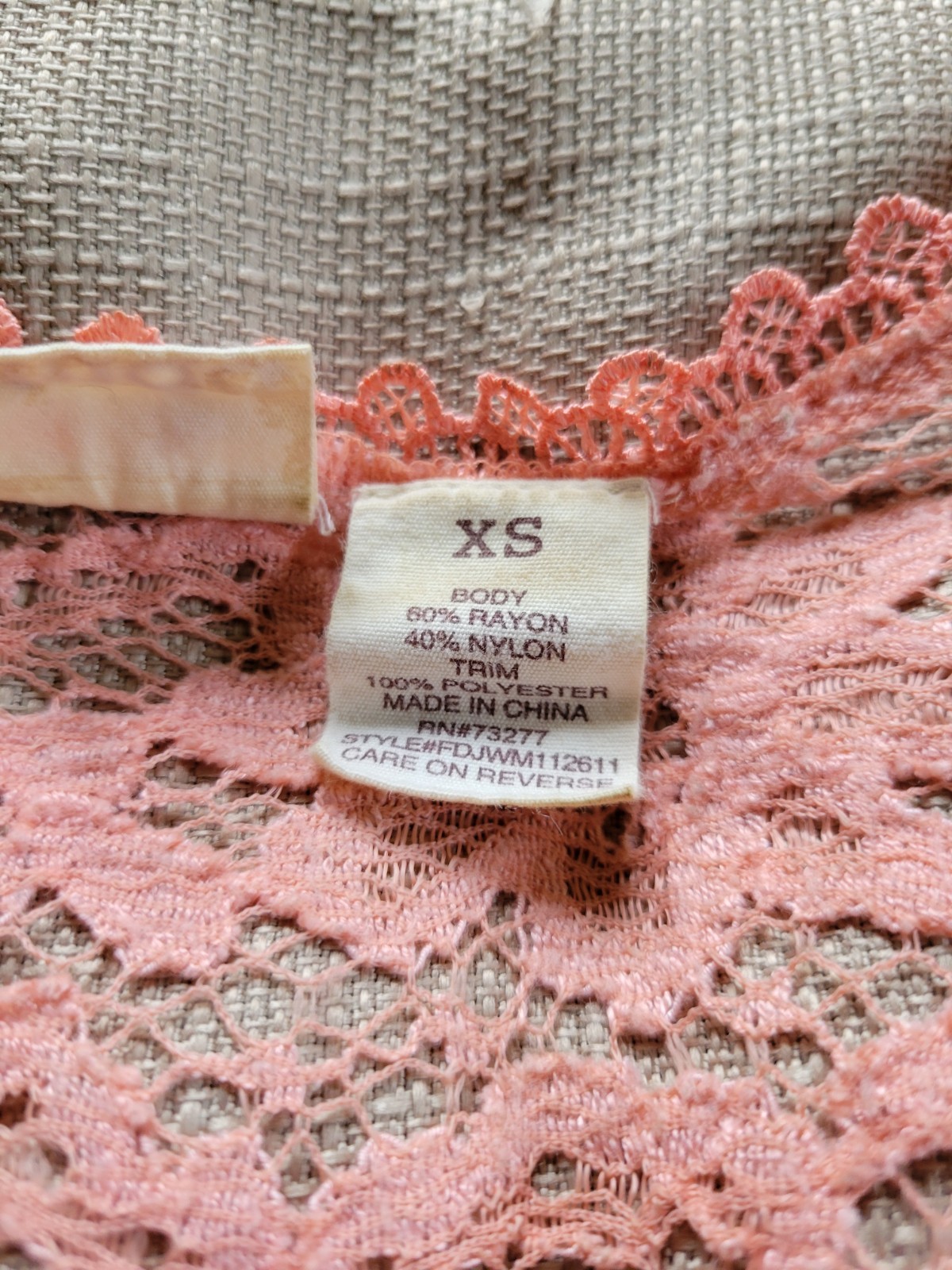 VTG Y2K Mudd Crochet Lace Poncho Top Pink Boho Fairycore Cinched Waist XS