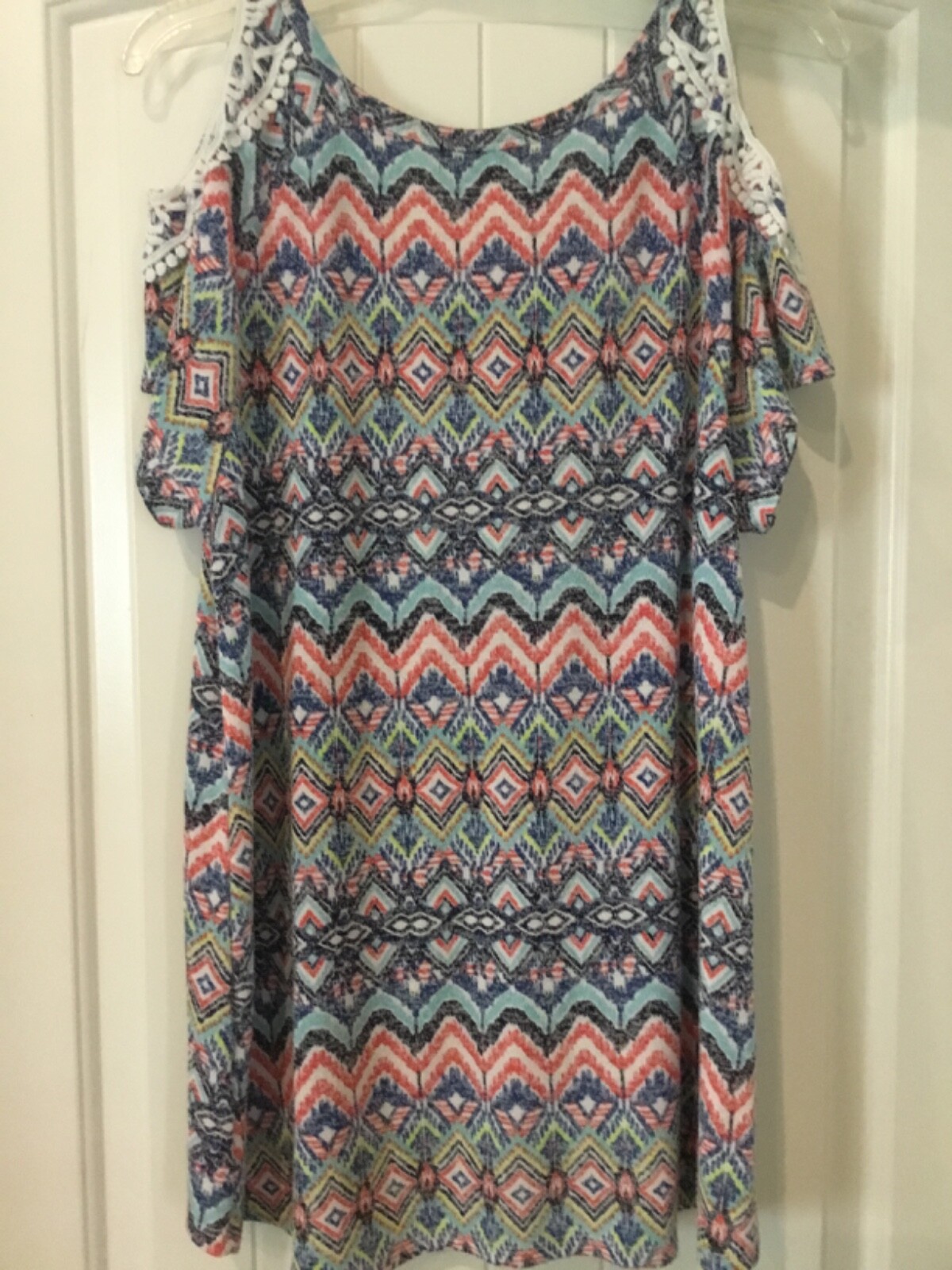 Cold-shoulder, Aztec pattern summer top; short sleeves. Large