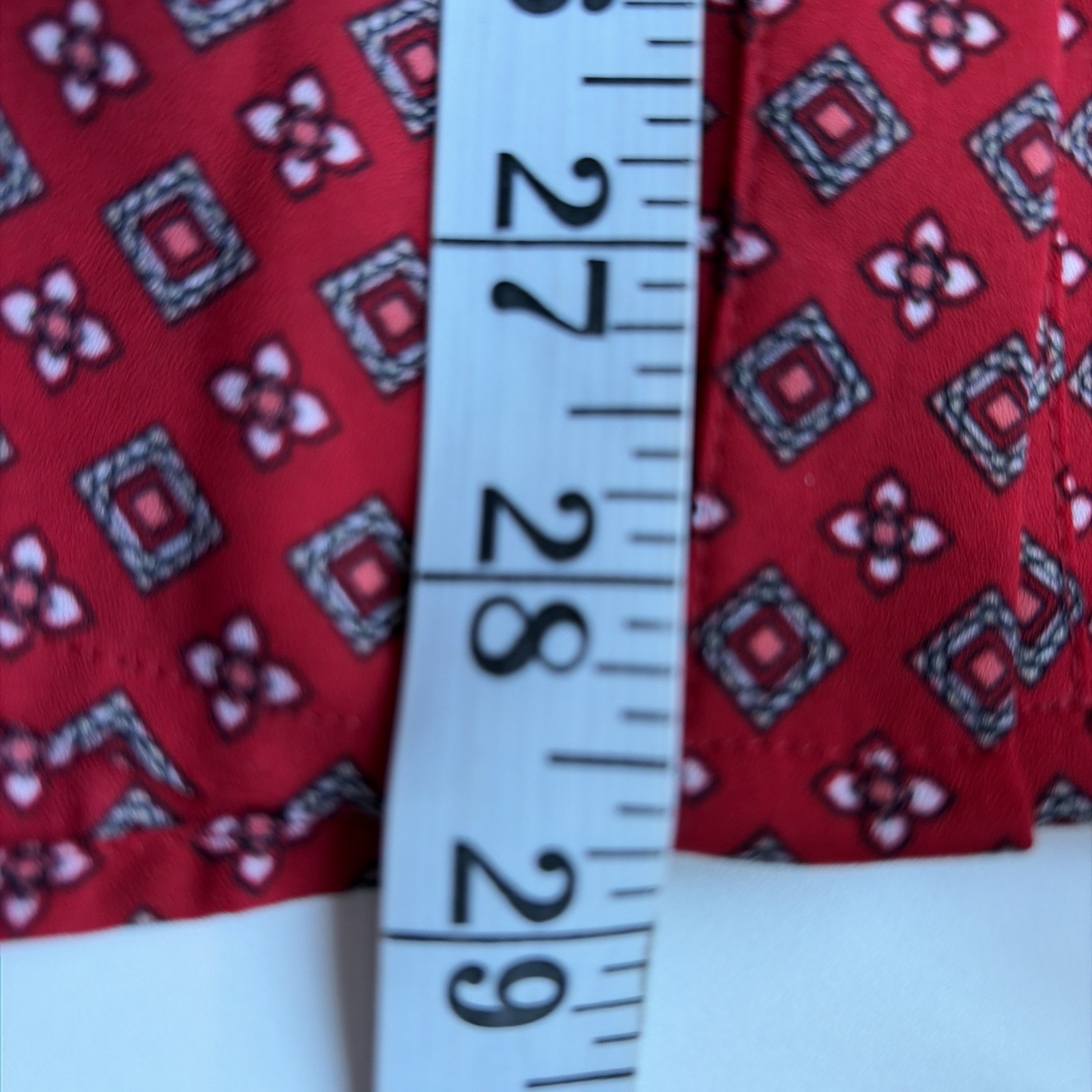 Roz & Ali Women’s Button Front Top Size 2X Red Geometric Sleeveless Lightweight