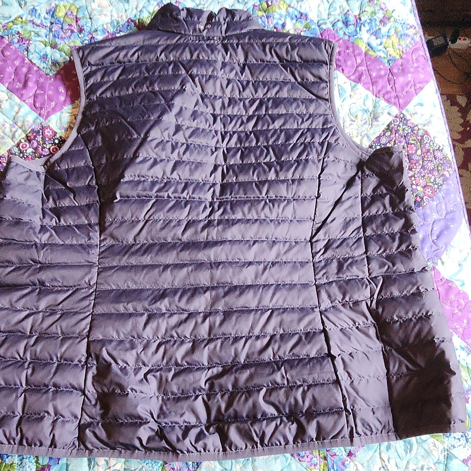 Eddie Bauer Women’s Purple Quilted Down Full Zip Vest Stand-Up Collar 2XL