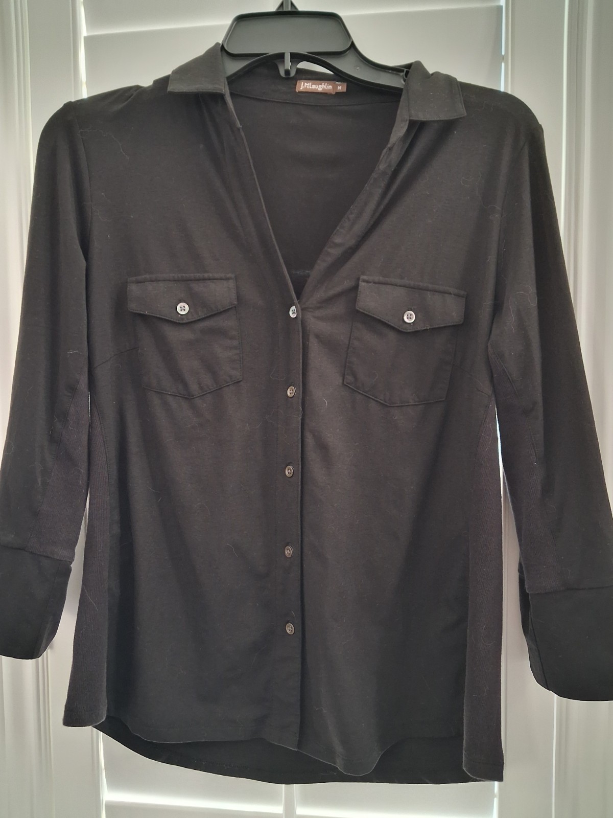J McLaughlin Button Front Pocket Ribbed Sides Shirt Black 3/4 slv size S