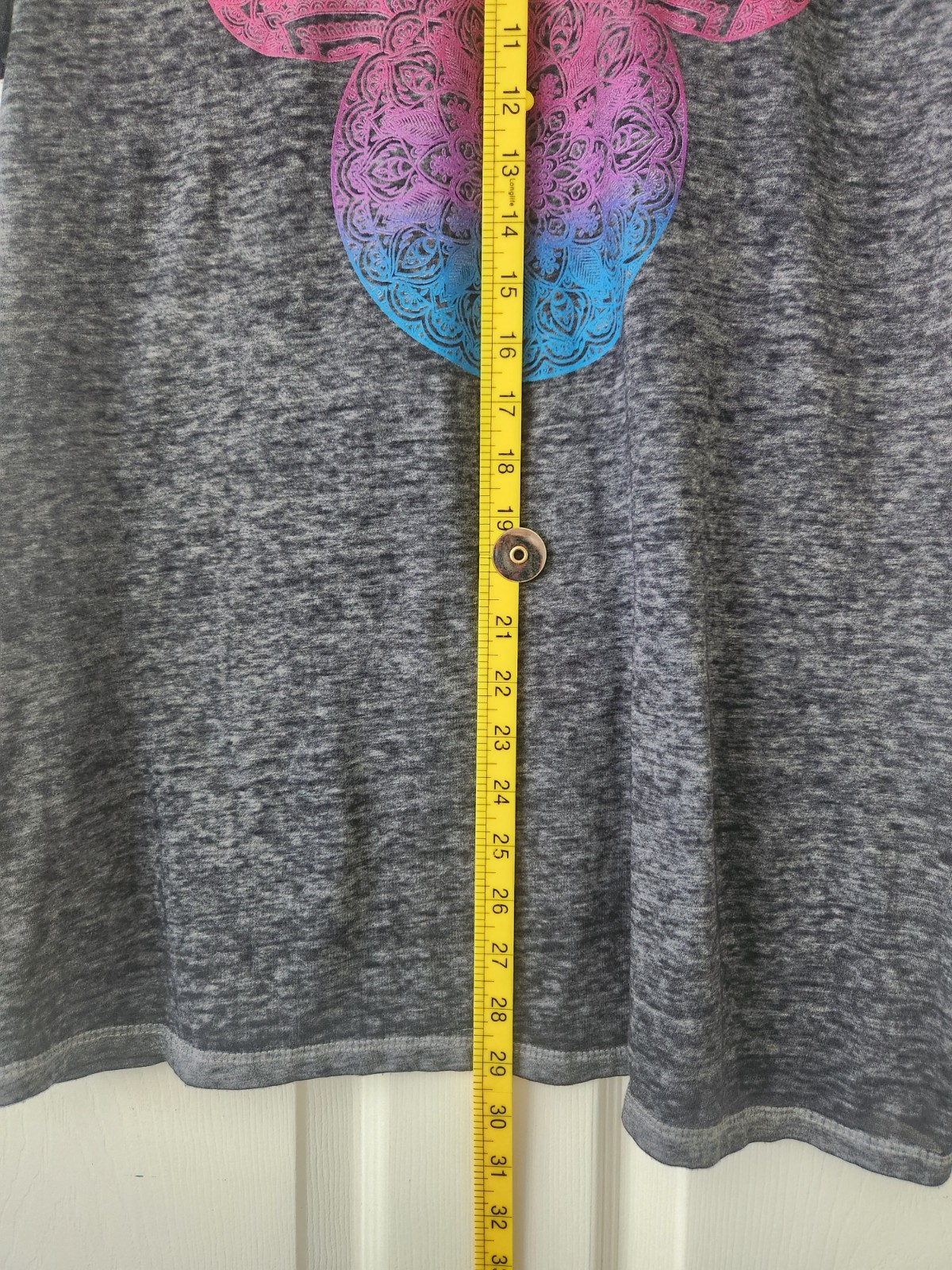 Disney Mickey Mouse Gradient Mandala Tee – Charcoal Gray Women’s XL