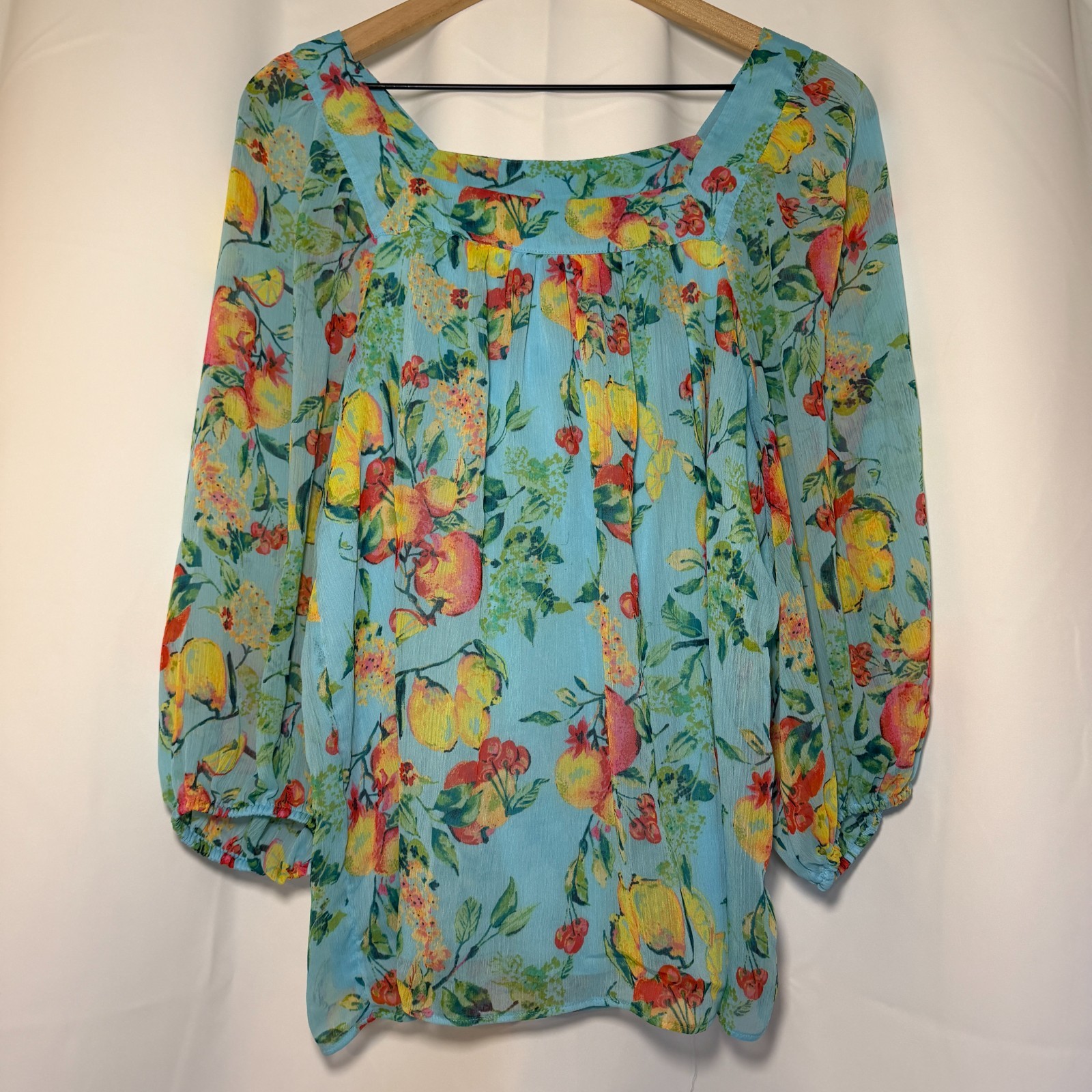 LC Lauren Conrad Square Neck Peasant Blouse Womens L Blue Peaches Cherries EUC