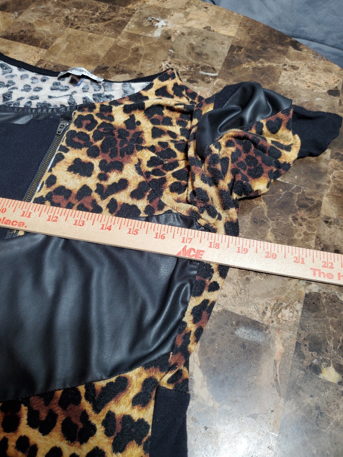 Bellissima Shirt Womens Large Leopard Animal Print Long Sleeve Blouse Top
