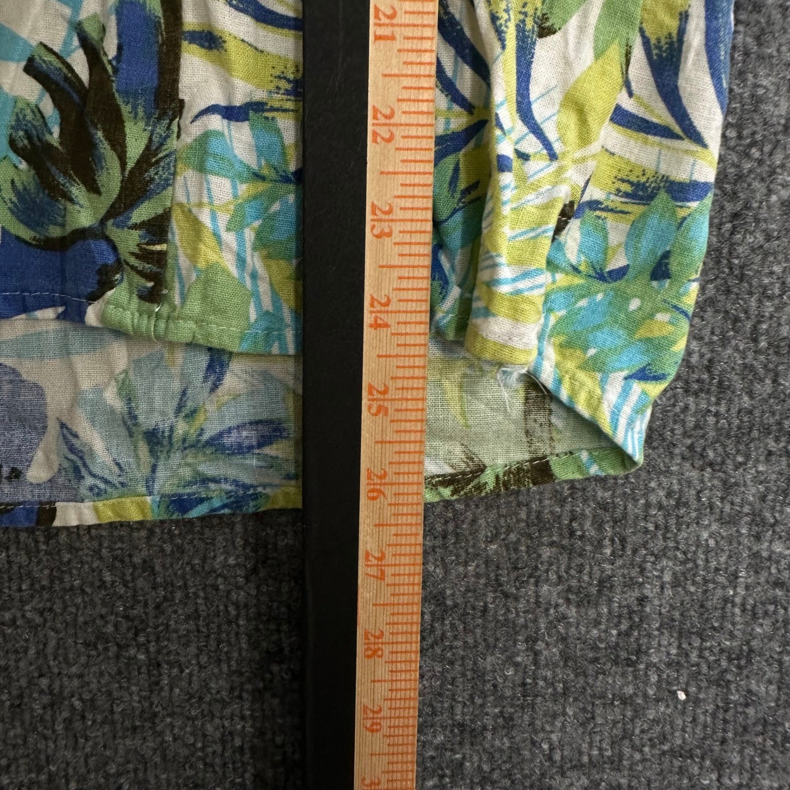 White Stag Button Down Womens Size L Linen Blend Blue Green Tropical Leaf Print