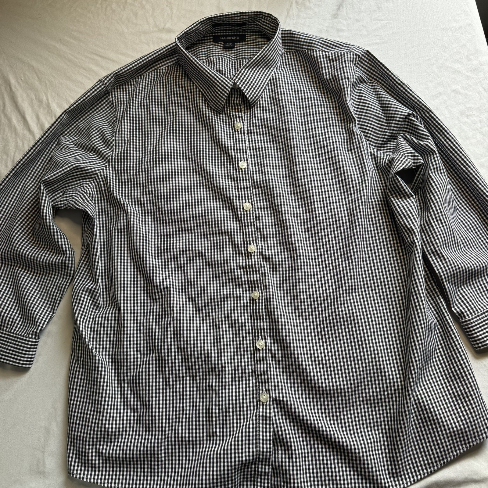 Lands End Womens No Iron Supima Cotton Button-Up Shirt 14P Black White Checkered