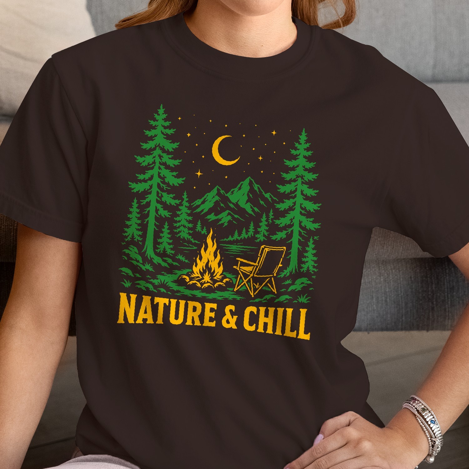 Nature & Chill Camping Women’s T-shirt