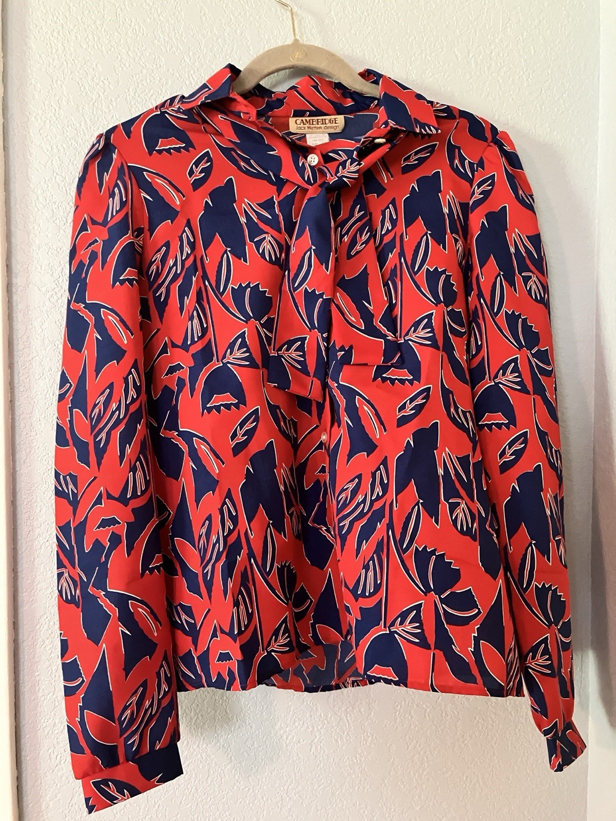 Women’s Cambridge Jack Winter Design Blouse Size 10 Red and Blue Vintage
