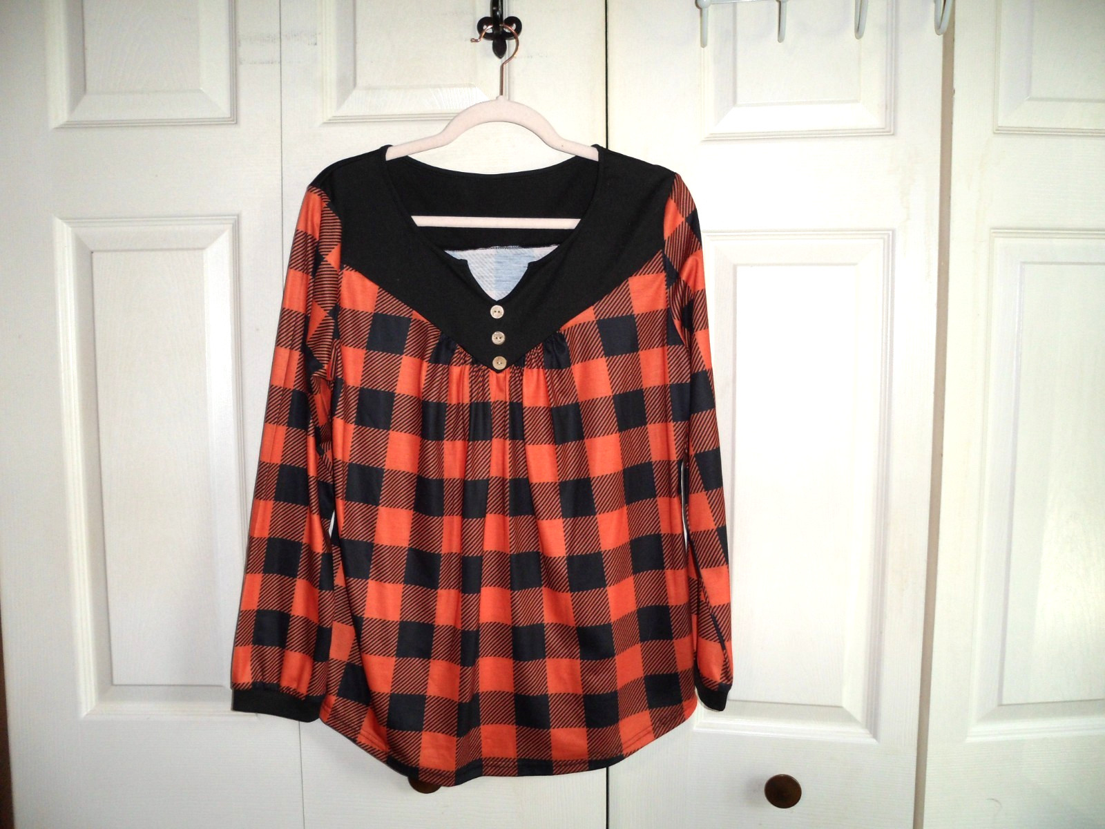 TEMU – NWOT – Pullover Tunic Top w/Faux Button Front – S – Multicolor