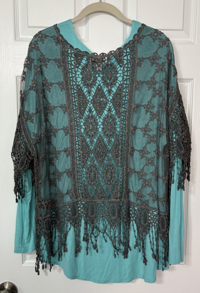 Beckyanne Women’s Tunic Top & Lace Topper Size S/M Turquoise Gray Boho Boutique