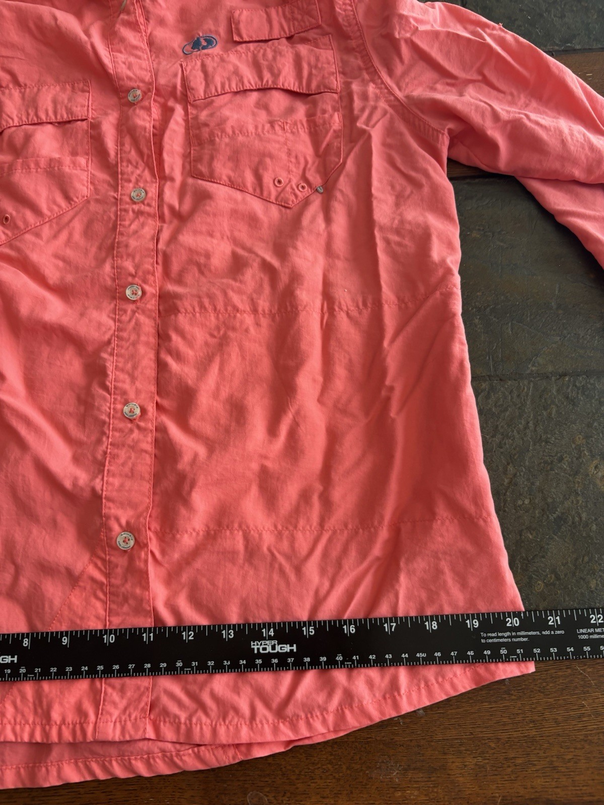 Mossy Oak Women’s Medium Set Of Two Button Down Nylon Long Sleeve Tops