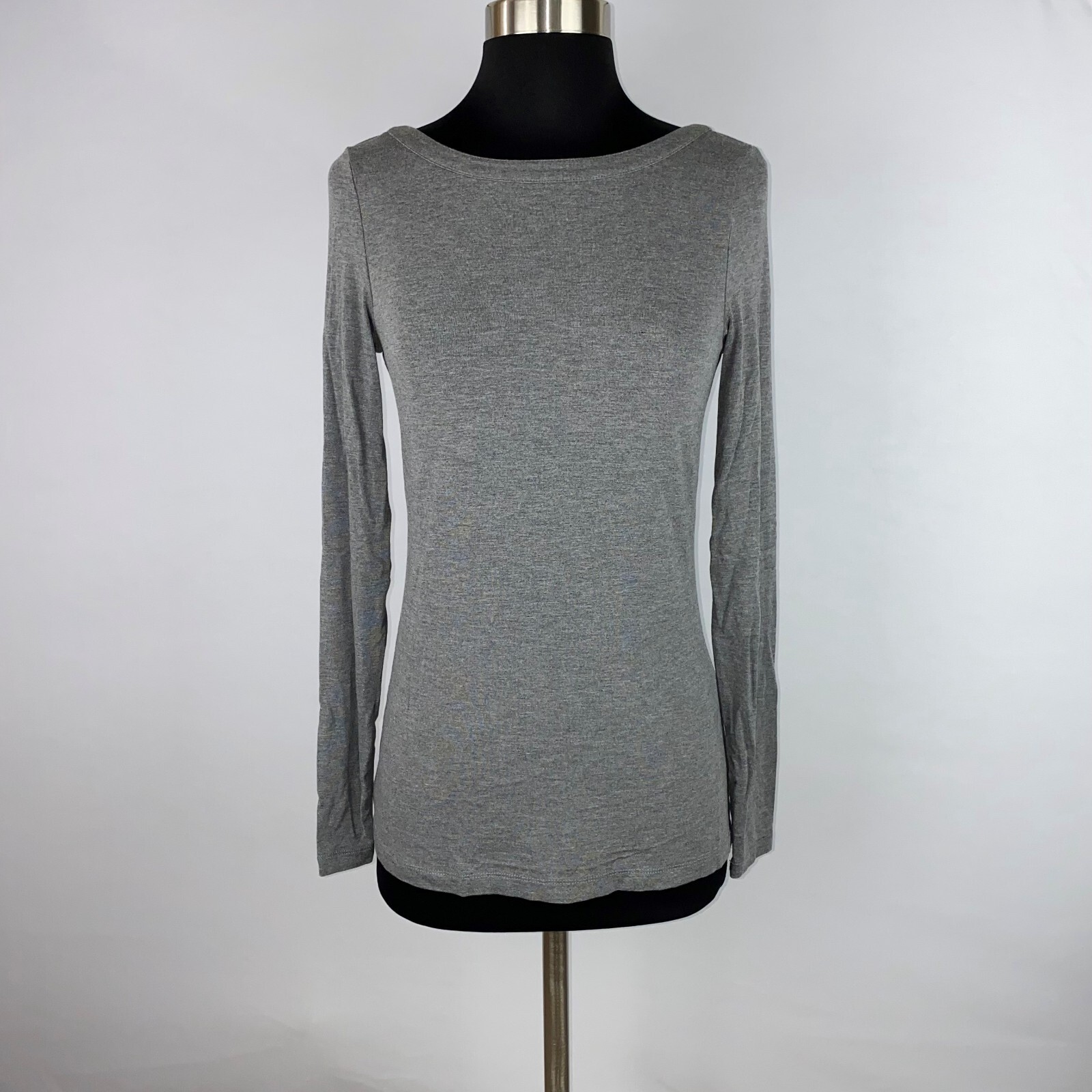 Banana Republic Womens XS Gray Long Sleeve Ballet Top Rayon Viscose Blend Casual