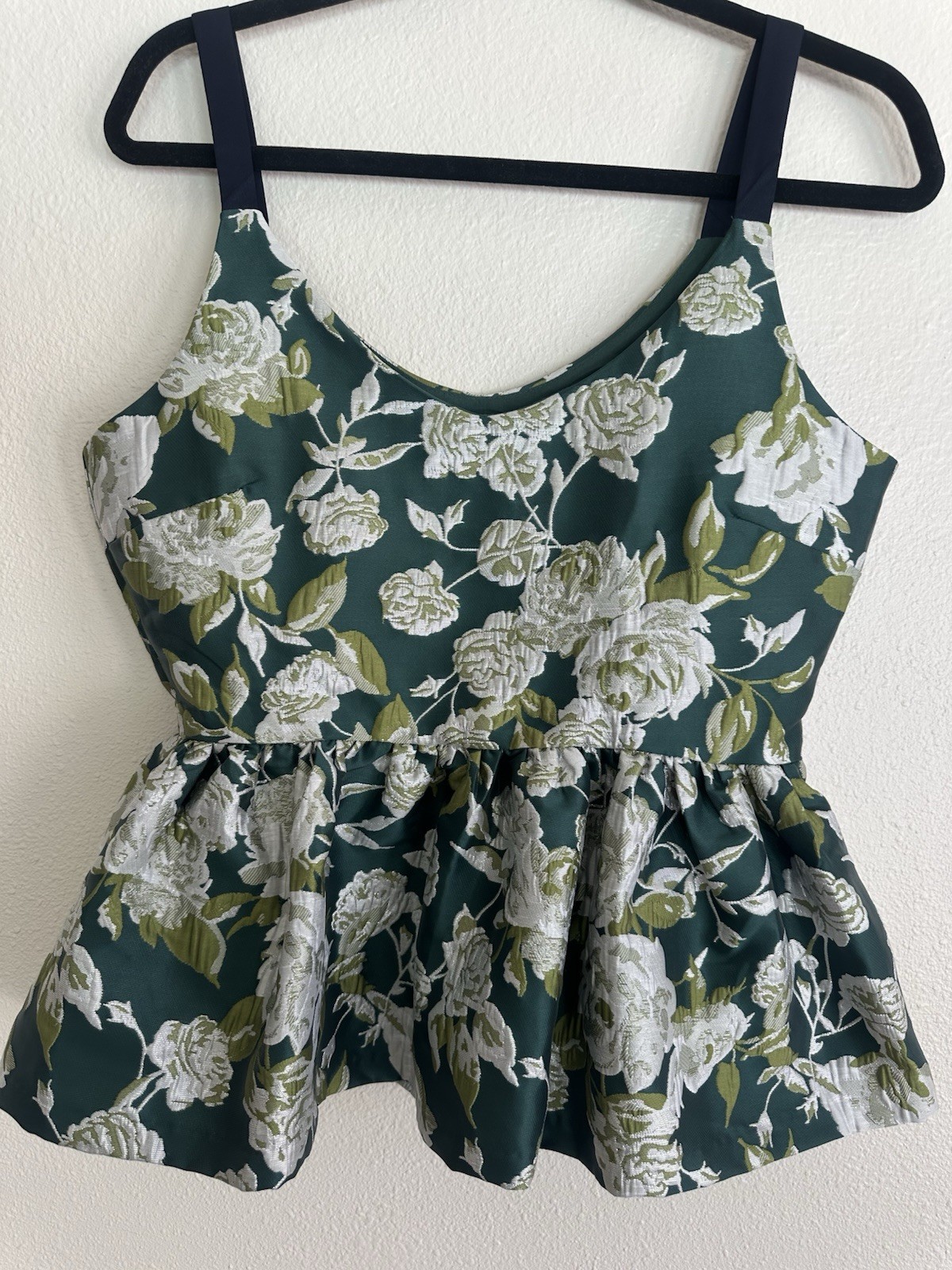 Anthropologie Olive, Green Floral Brocade Shimmer Sleeveless Peplum Top Sz M