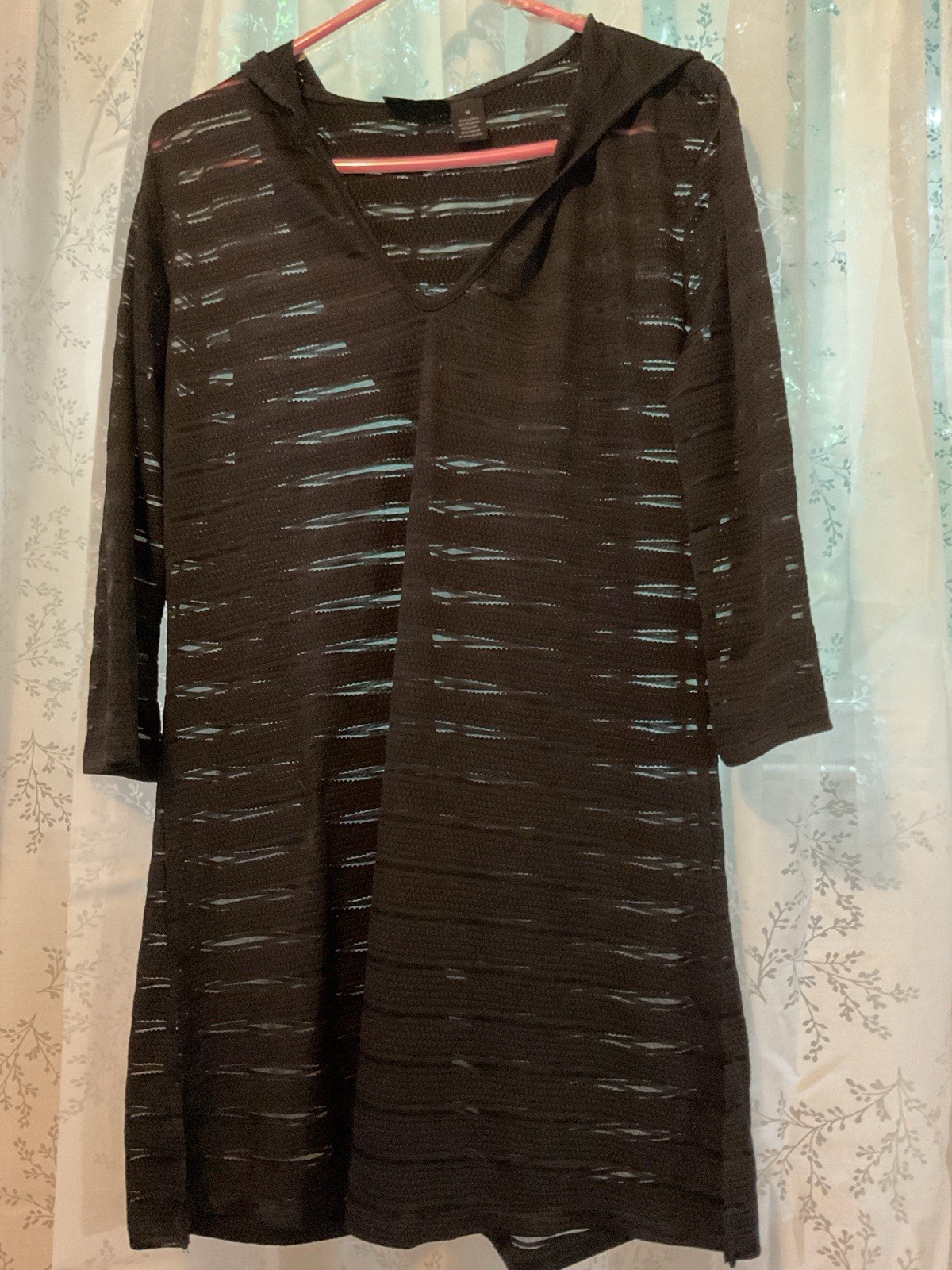 Sheer Women’s Summer Top Size M.Black Cover Up Beach/cruise wear, New Condition