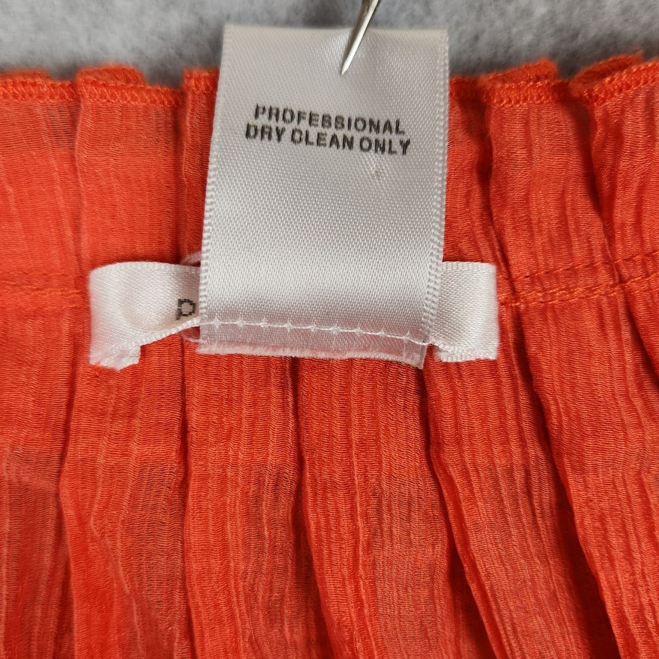 Poppy Garden Ladies Blouse Size Small Silk Blend Tie Front Orange