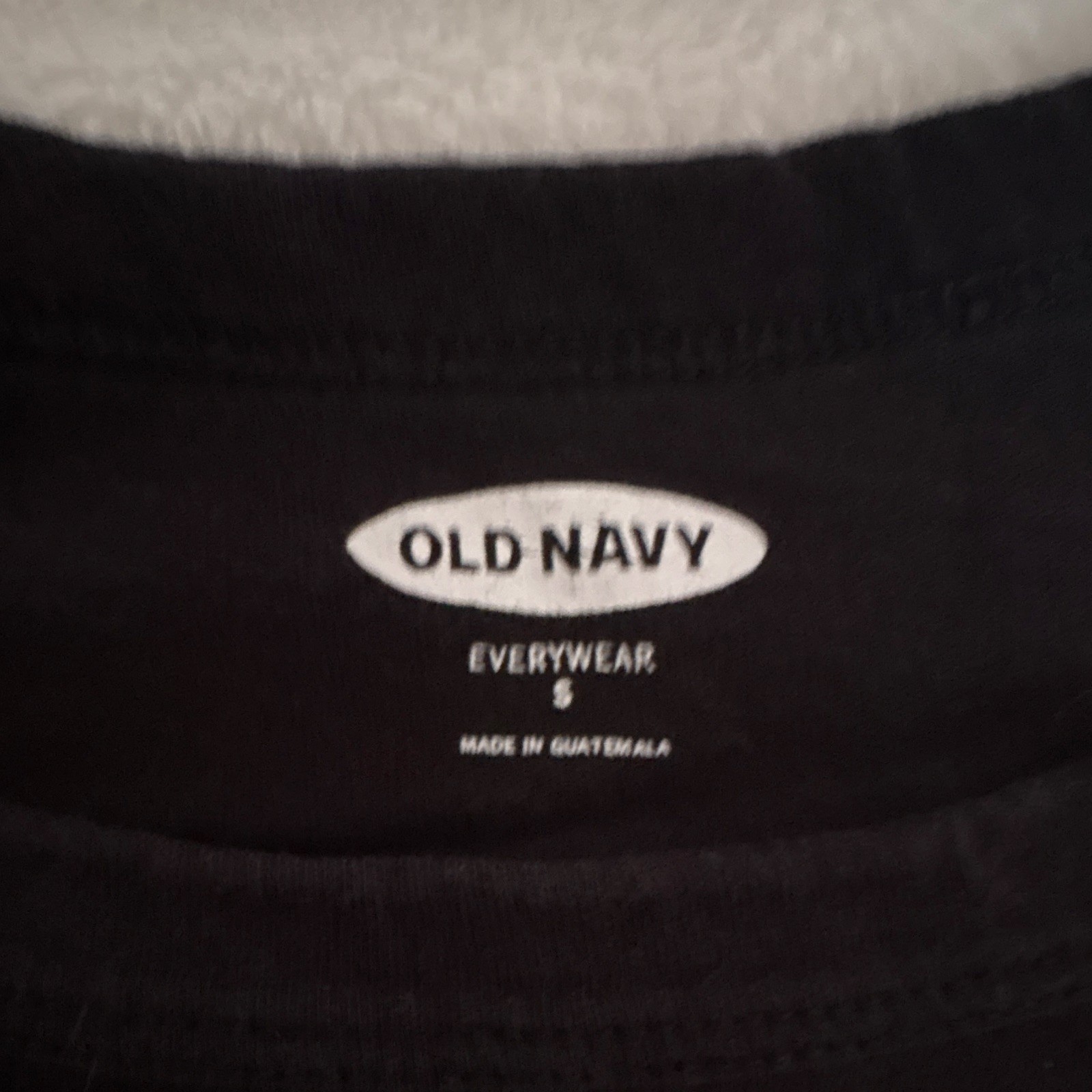 Old Navy Girls Size 8 Lot of 2 Cotton Graphic T-Shirts Black/White