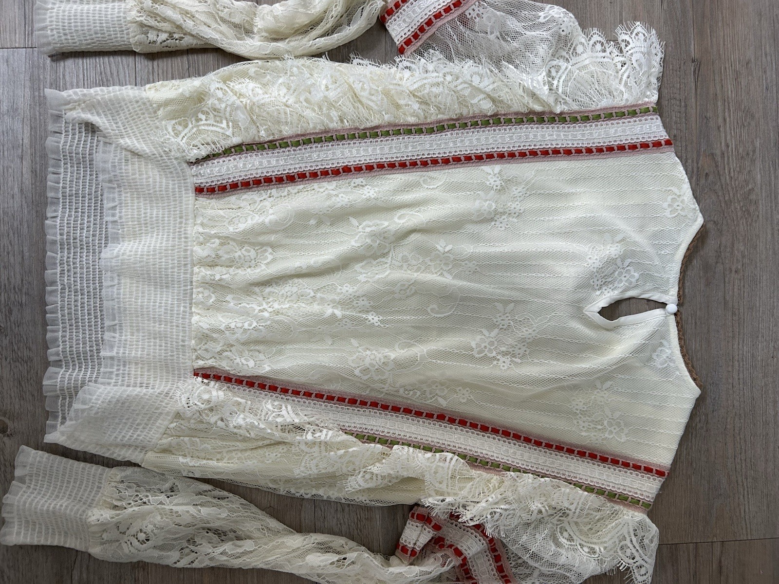 Anthropology Blank London Ivory Lace Floral Embroidered Blouse Long Sleeve