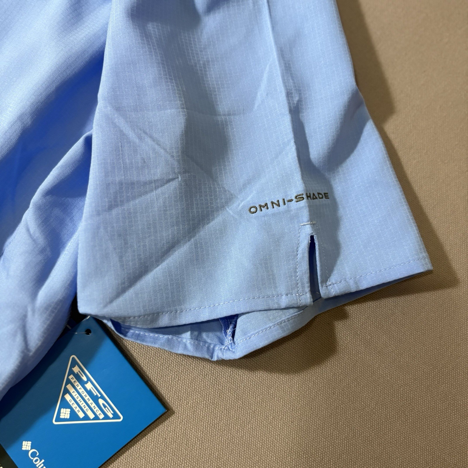 Columbia PFG Omni Shade Women’s Periwinkle Short Sleeve Button Up Large