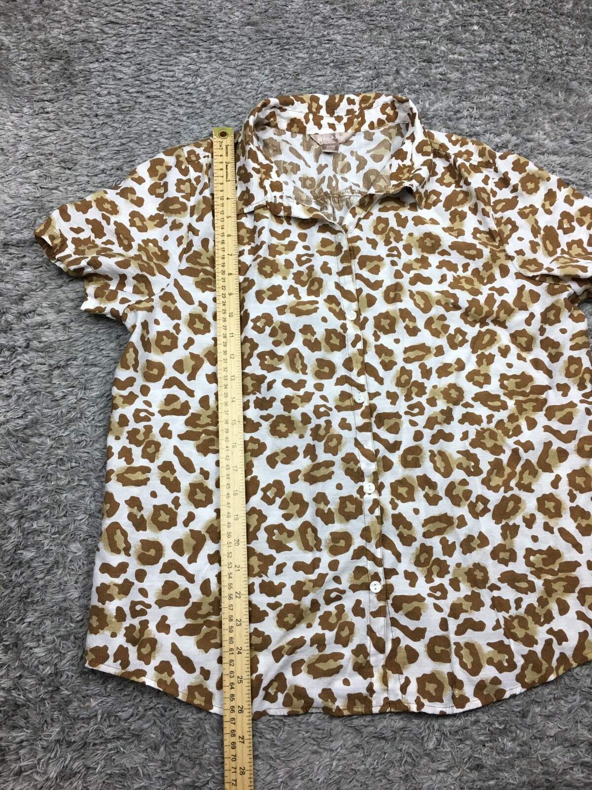White Stag Button Up Shirt Womens Size XL White Brown Cheetah Print