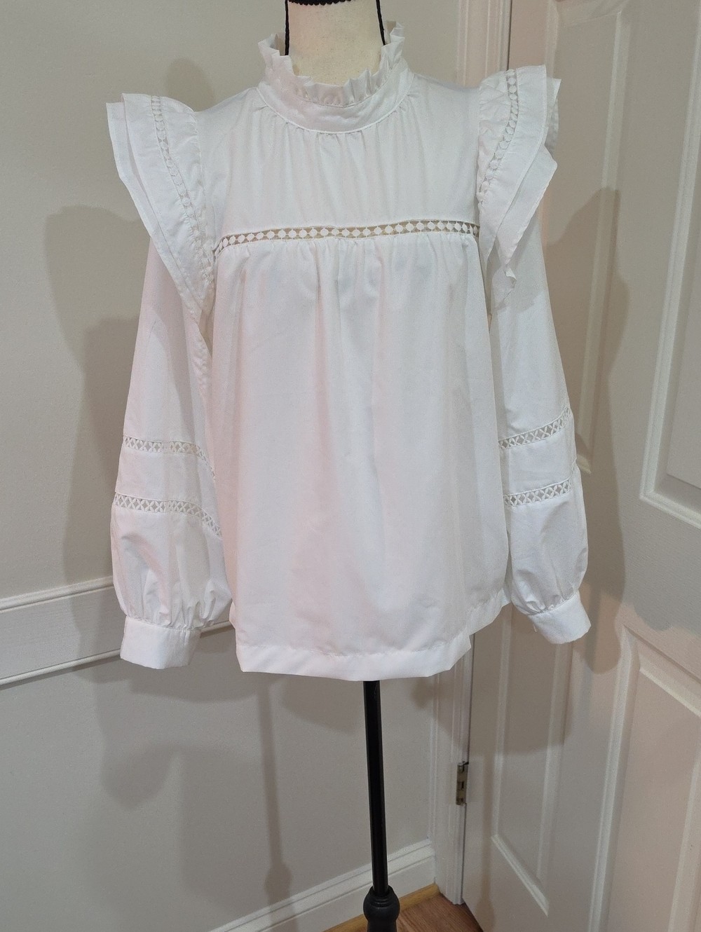 Jade Melody Tam White Ruffle Lace-Trim Blouse – Small