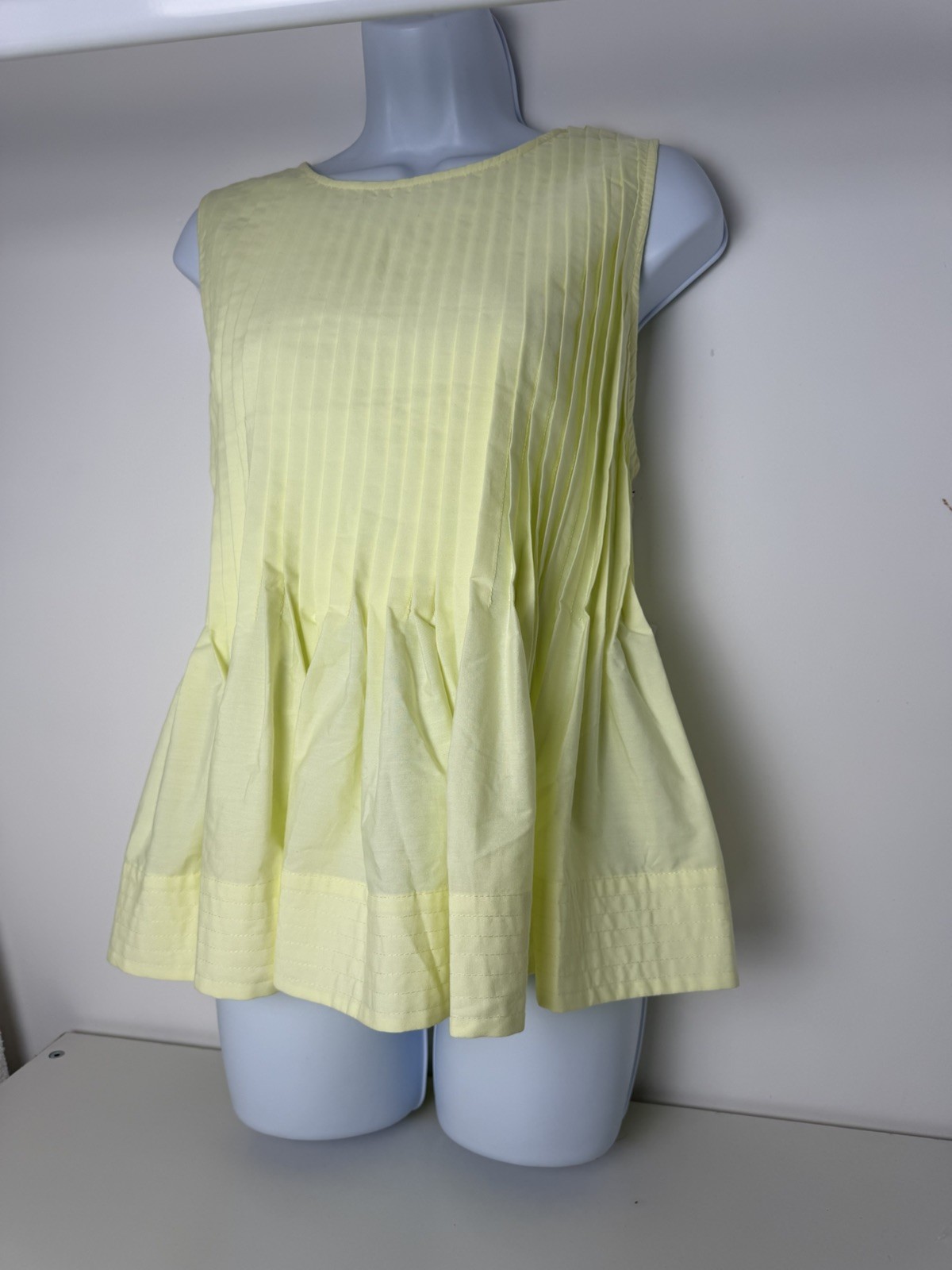 Free Assembly XL Yellow Sleeveless Pintuck Pleated Blouse Classic Silhouette