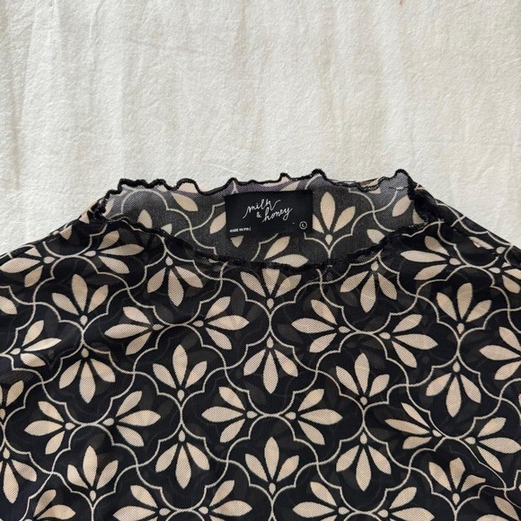 Milk & honey Sheer blouse with front rusching