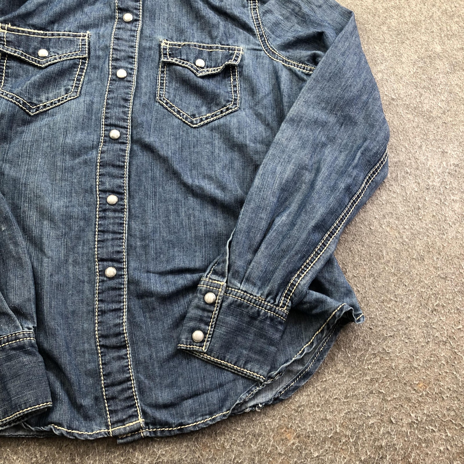Seven7 Shirt Womens Small Denim Blue Western Snap Button Long Sleeve Casual Top