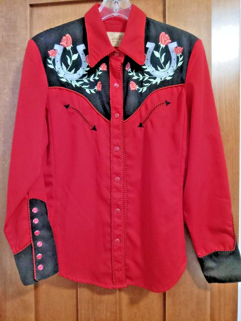 Womens Scully Western Shirt Red Black Roses and horse shoe EXCELLENT CONDITION
