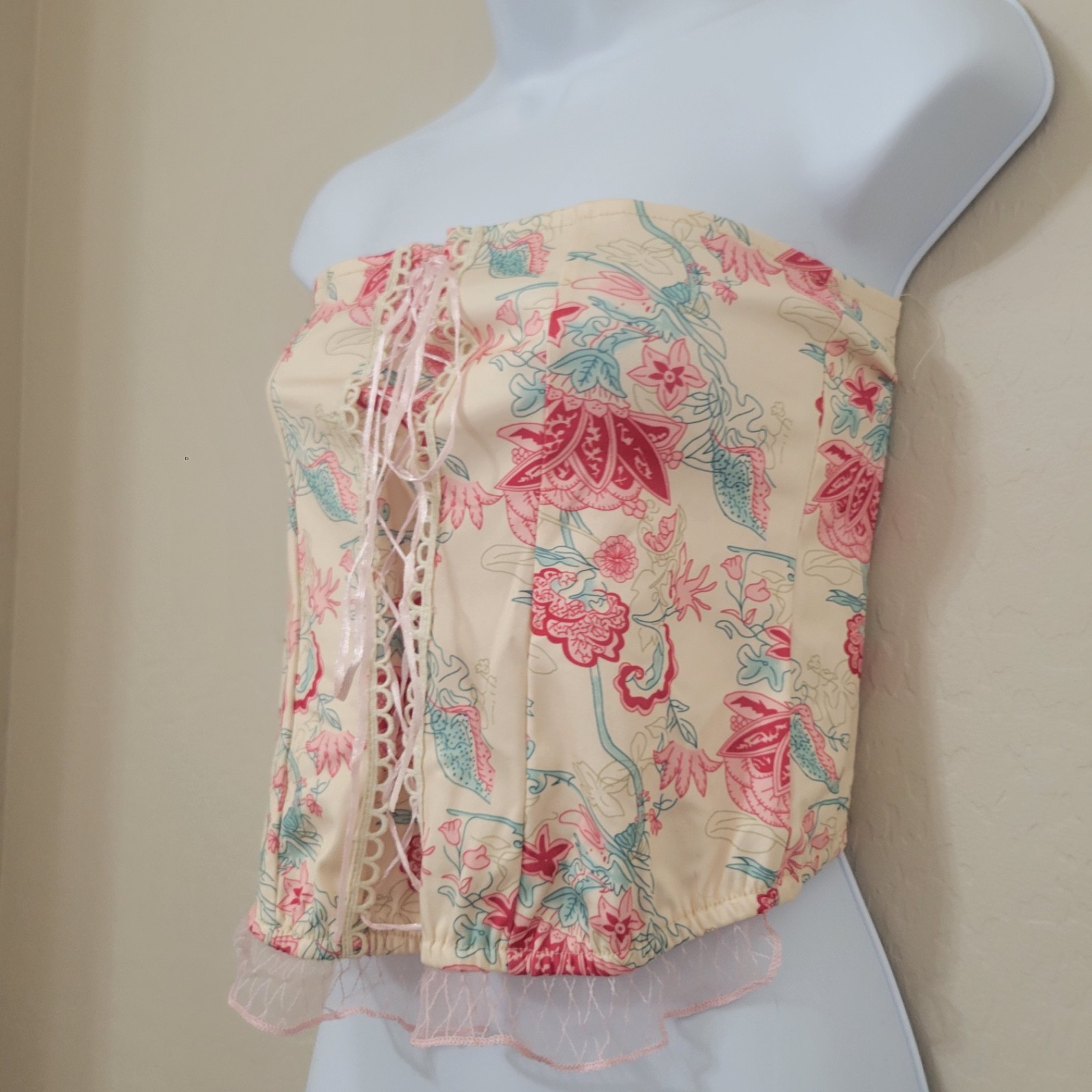 ROMWE Cream Floral Corset Strapless Top with Lace Ruffle Women’s Size M Y2K