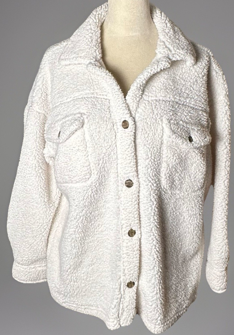 Womens Cozy Button Up Fleece Shirt Jacket Shacket Fluffy Oversized Off White M/L