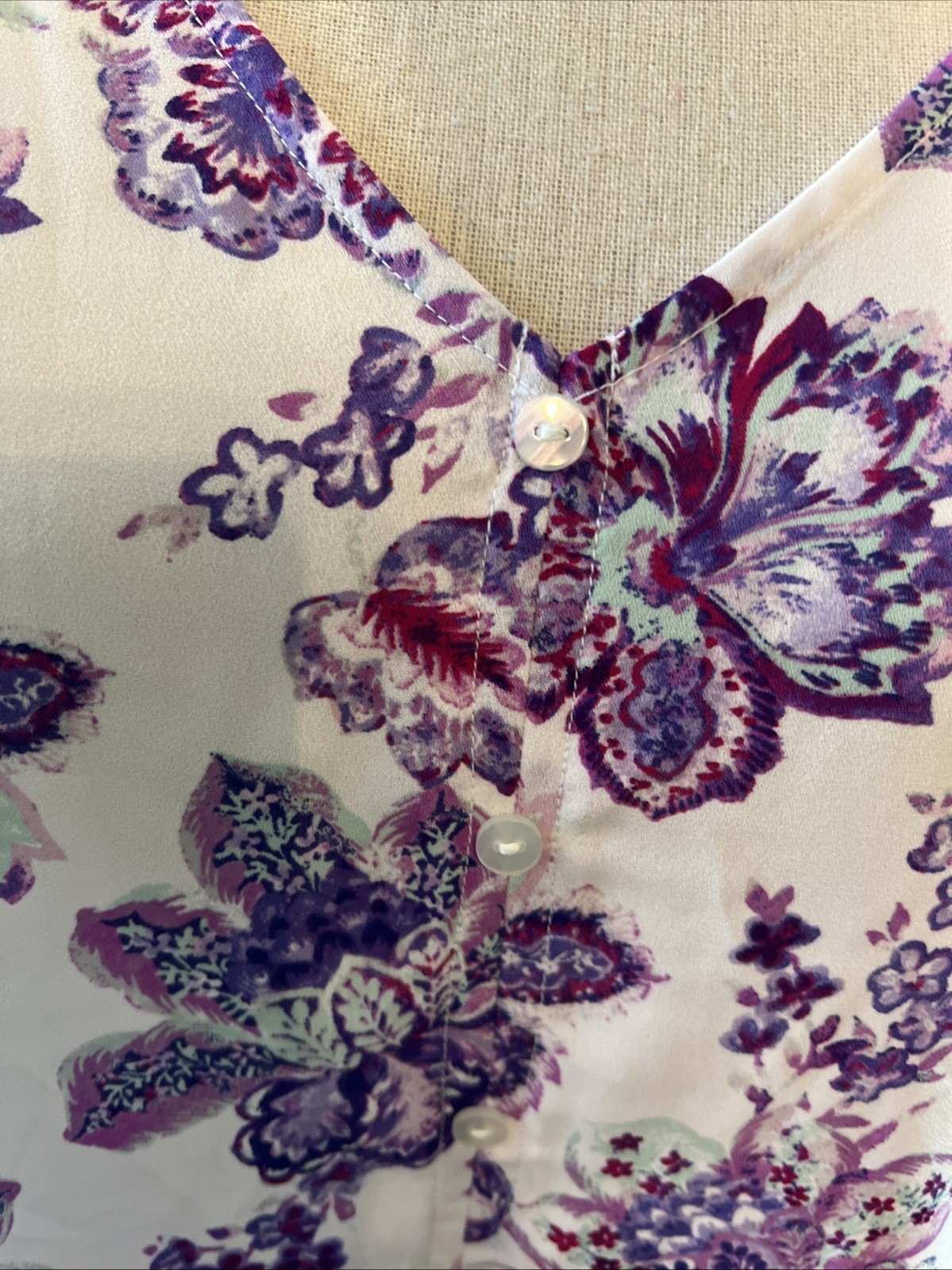 Loft L Purple Floral Pullover Blouse V Neck Long Bell Slvs 100% Rayon Washable