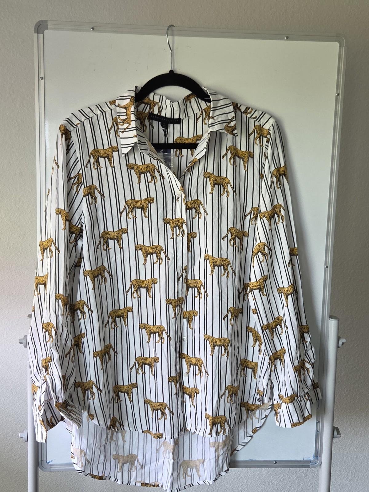 Jane + Delancey white yellow black Leopard graphic striped long sleeve blouse-M