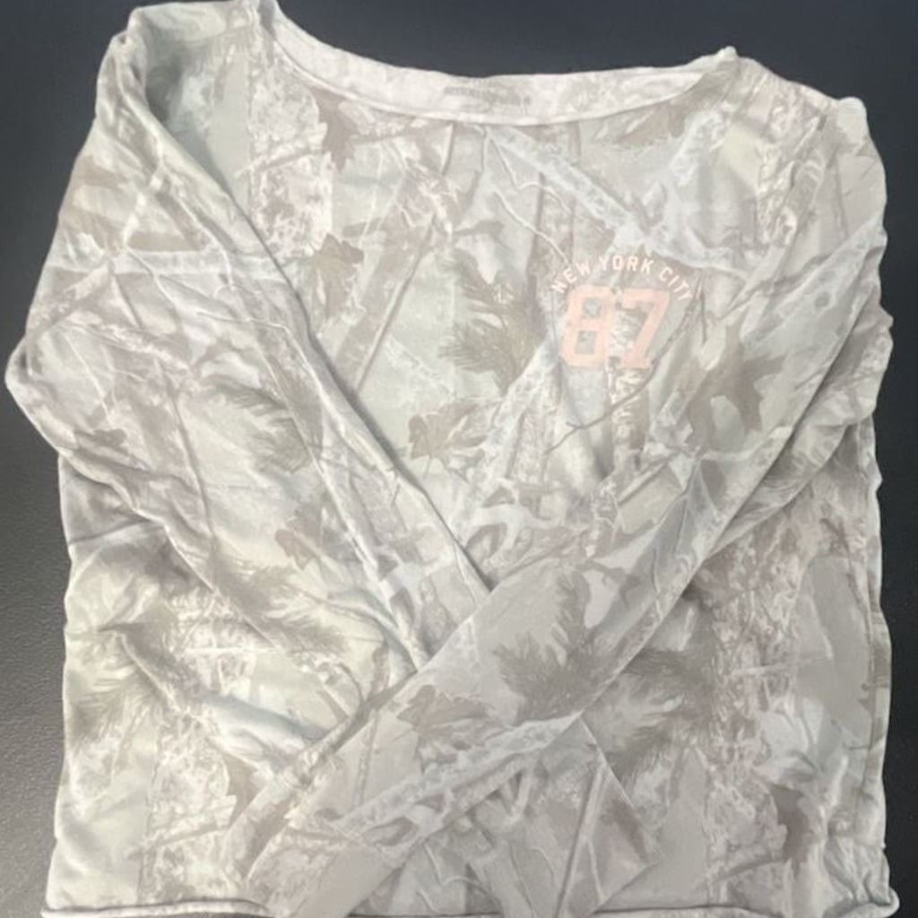 Aeropostale Seriously Soft New York City 87 Camo Long Sleeve Top