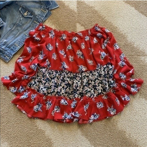 Hayden Los Angeles Red Floral Off Shoulder Tiered Top Large Boho Bell Sleeve L