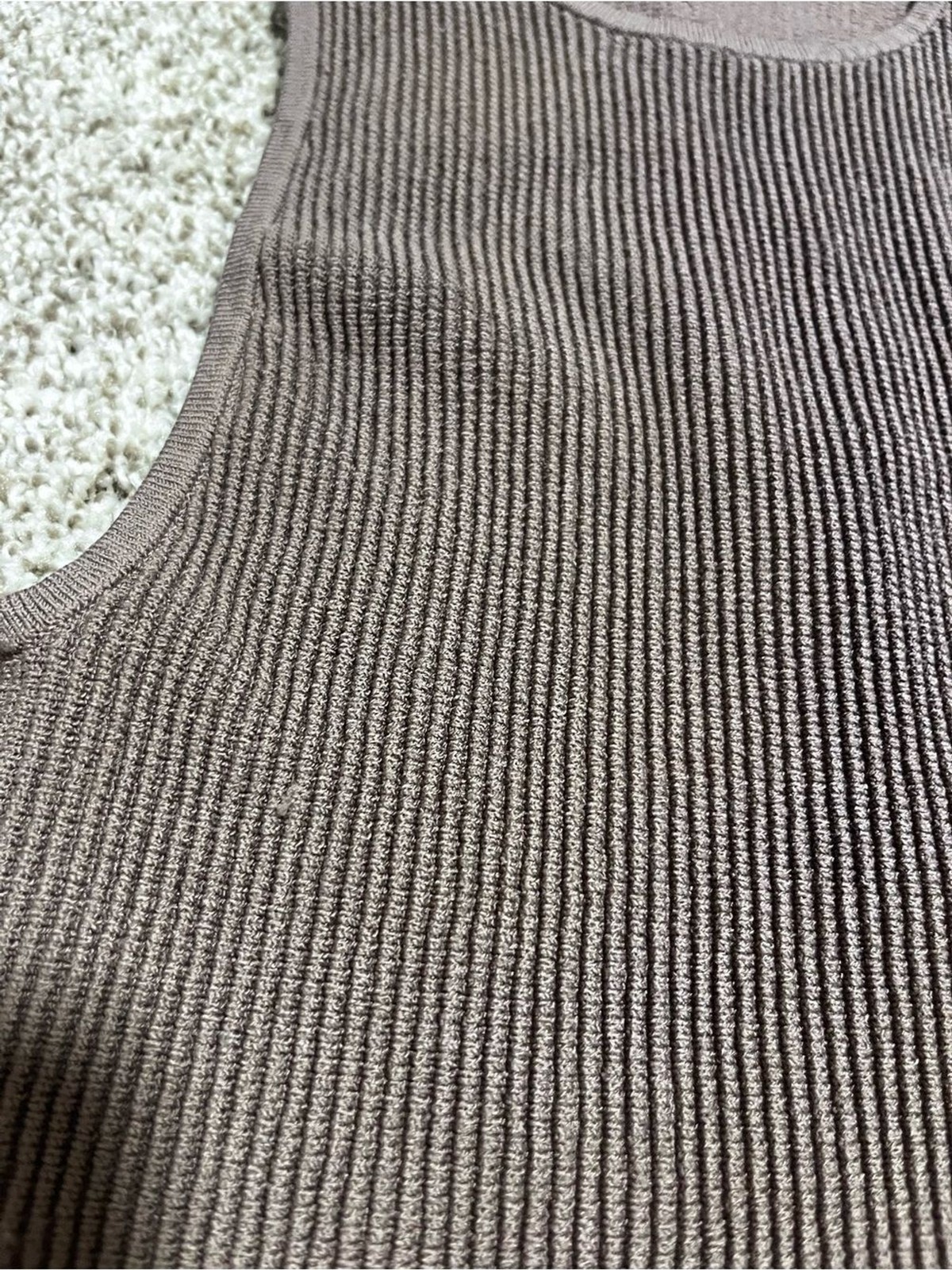 Babaton Aritzia 2XS Brown Ribbed Cropped Knit Tank Top Stretch Sleeveless Fitted