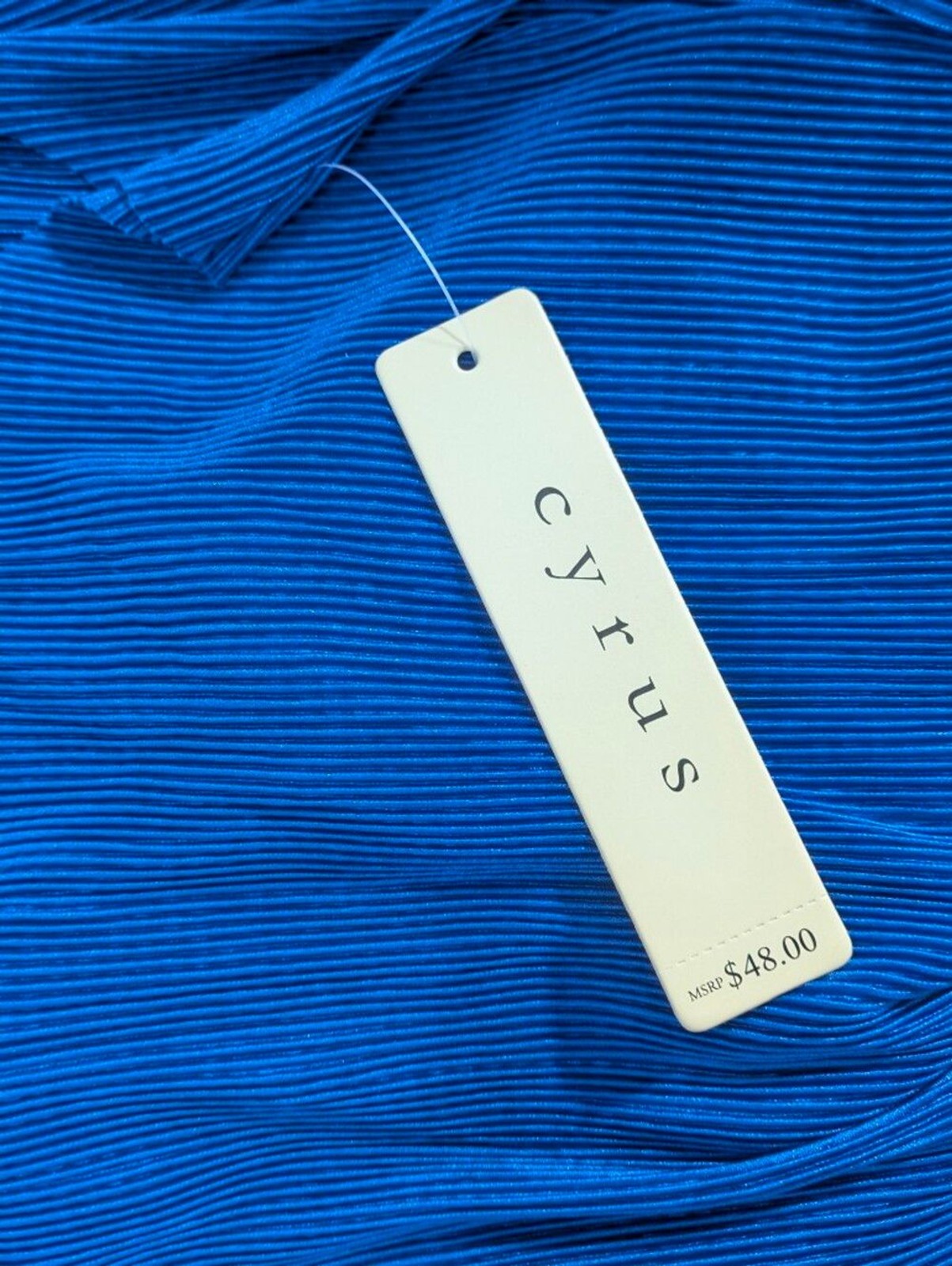 NEW Cyrus Solid Blue Stretchy Crinkle Sleeveless Blouse – Size Medium Womens M